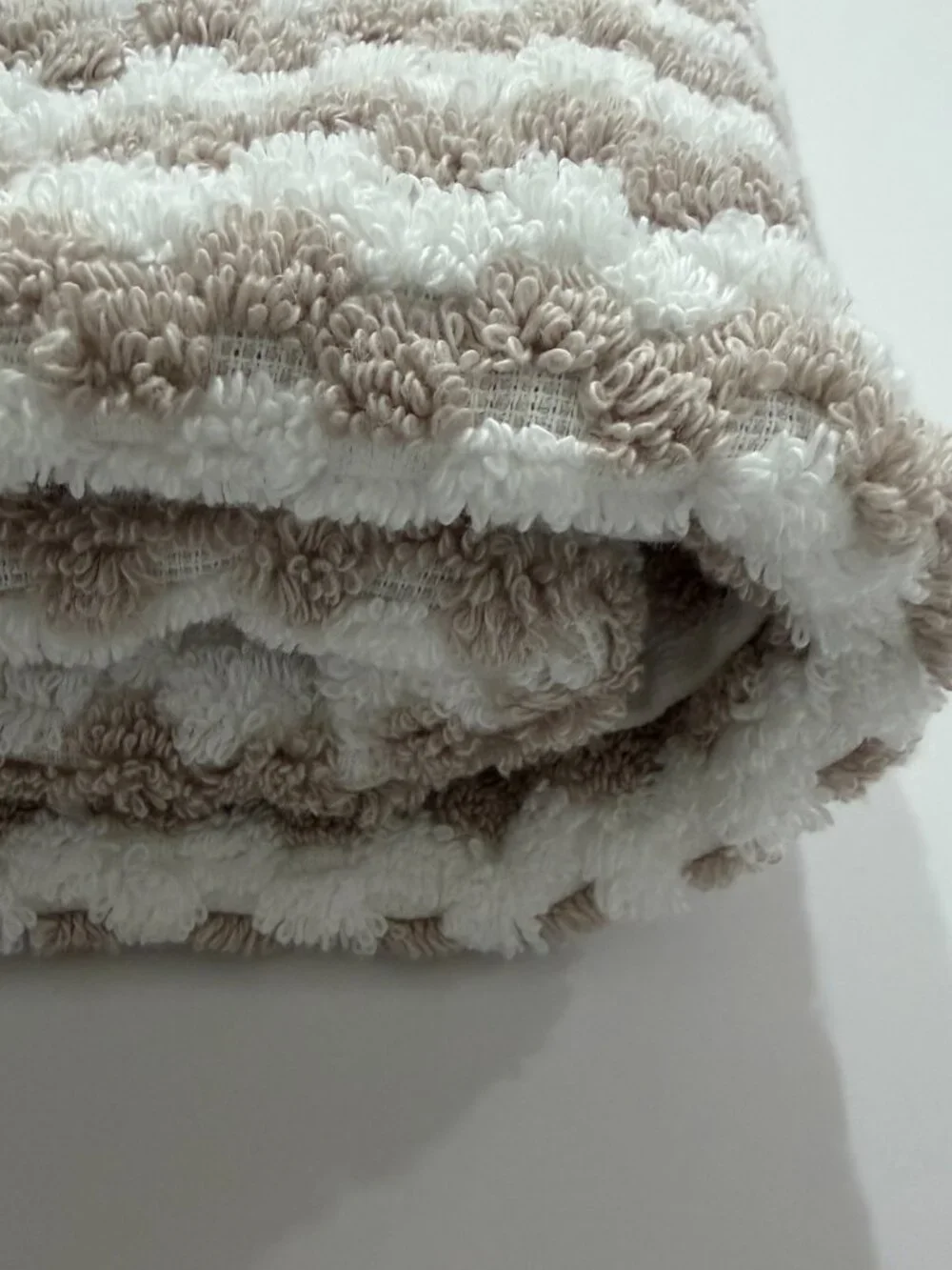 Brooks Brothers Premium Turkish Bath Towel Cotton White Taupe Wavy Stripe NWT